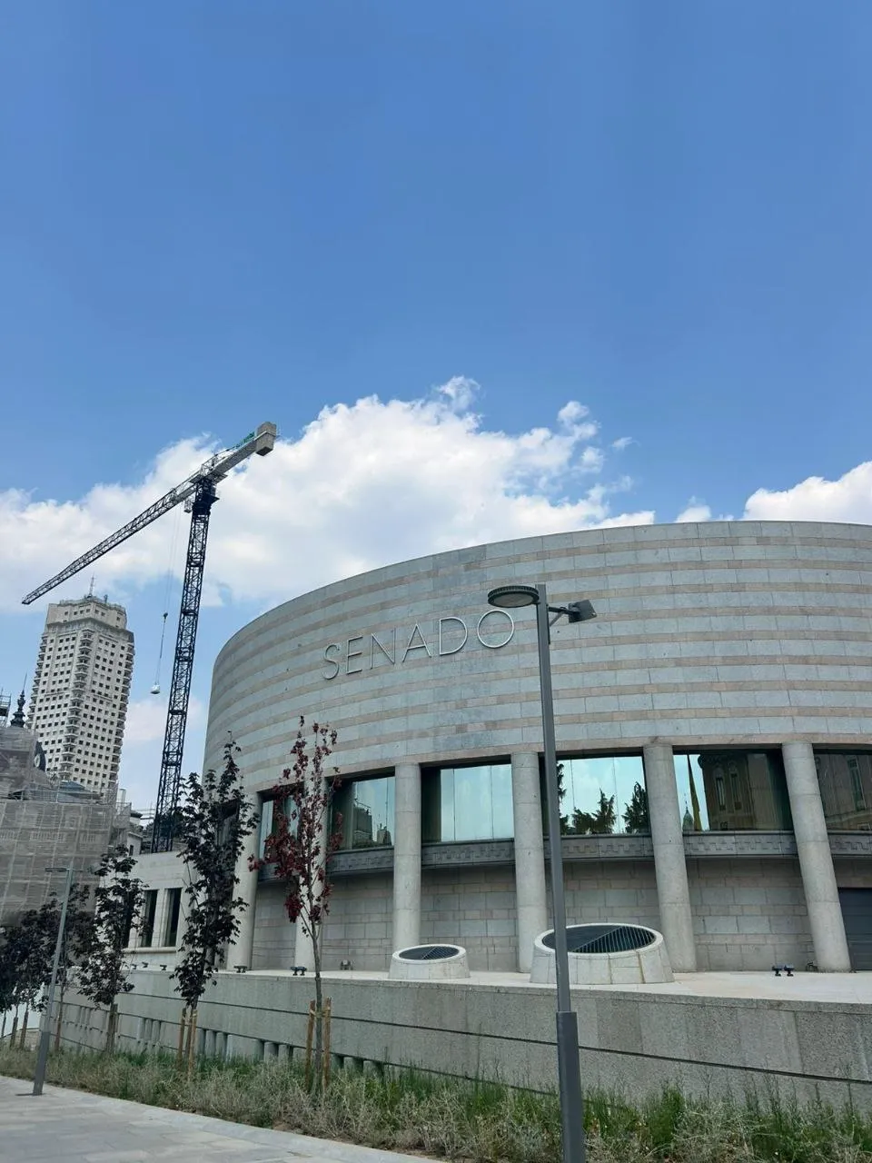 {j-en-la-ciudad-de-e-13}