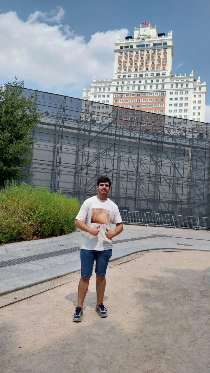 {j-en-la-ciudad-de-e-53}