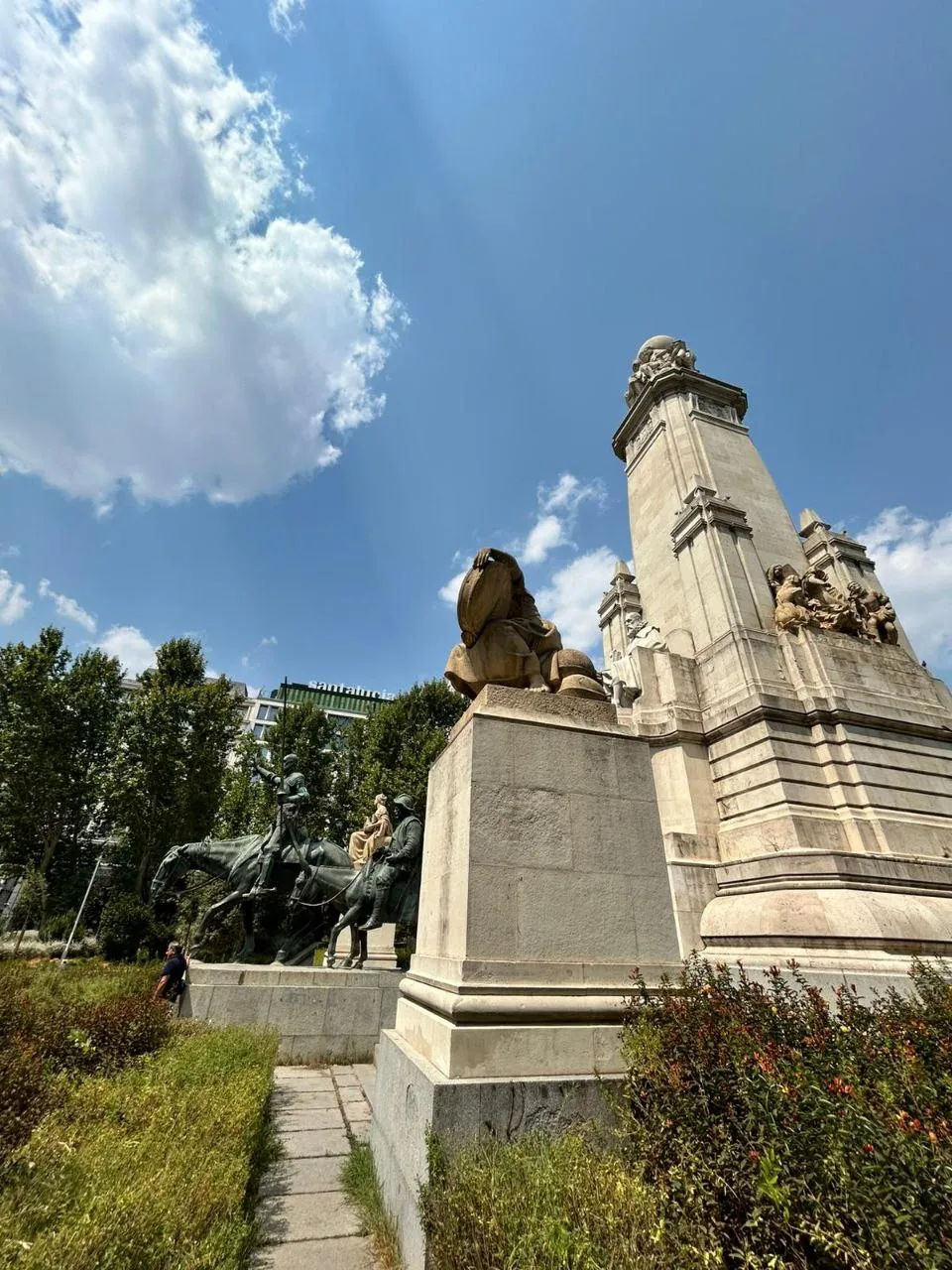 {j-en-la-ciudad-de-e-9}