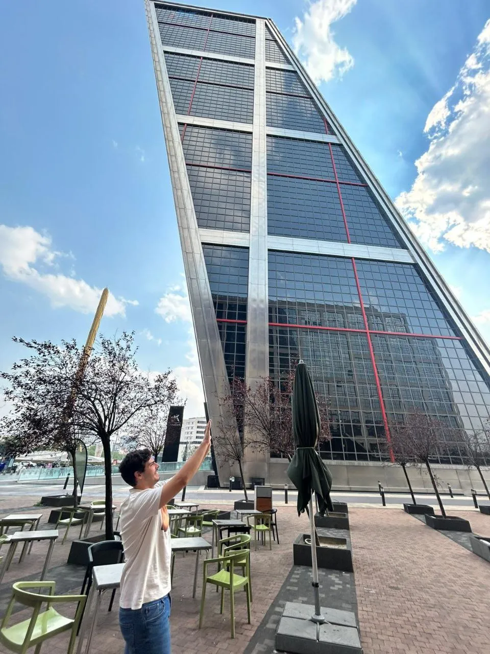 {j-en-la-ciudad-de-e-1}