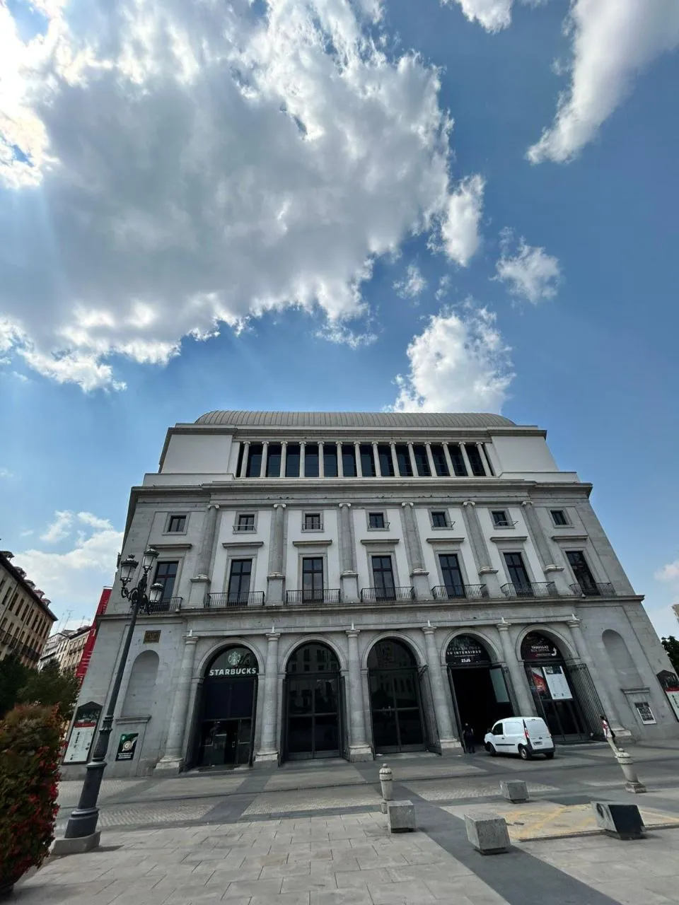 {j-en-la-ciudad-de-e-17}