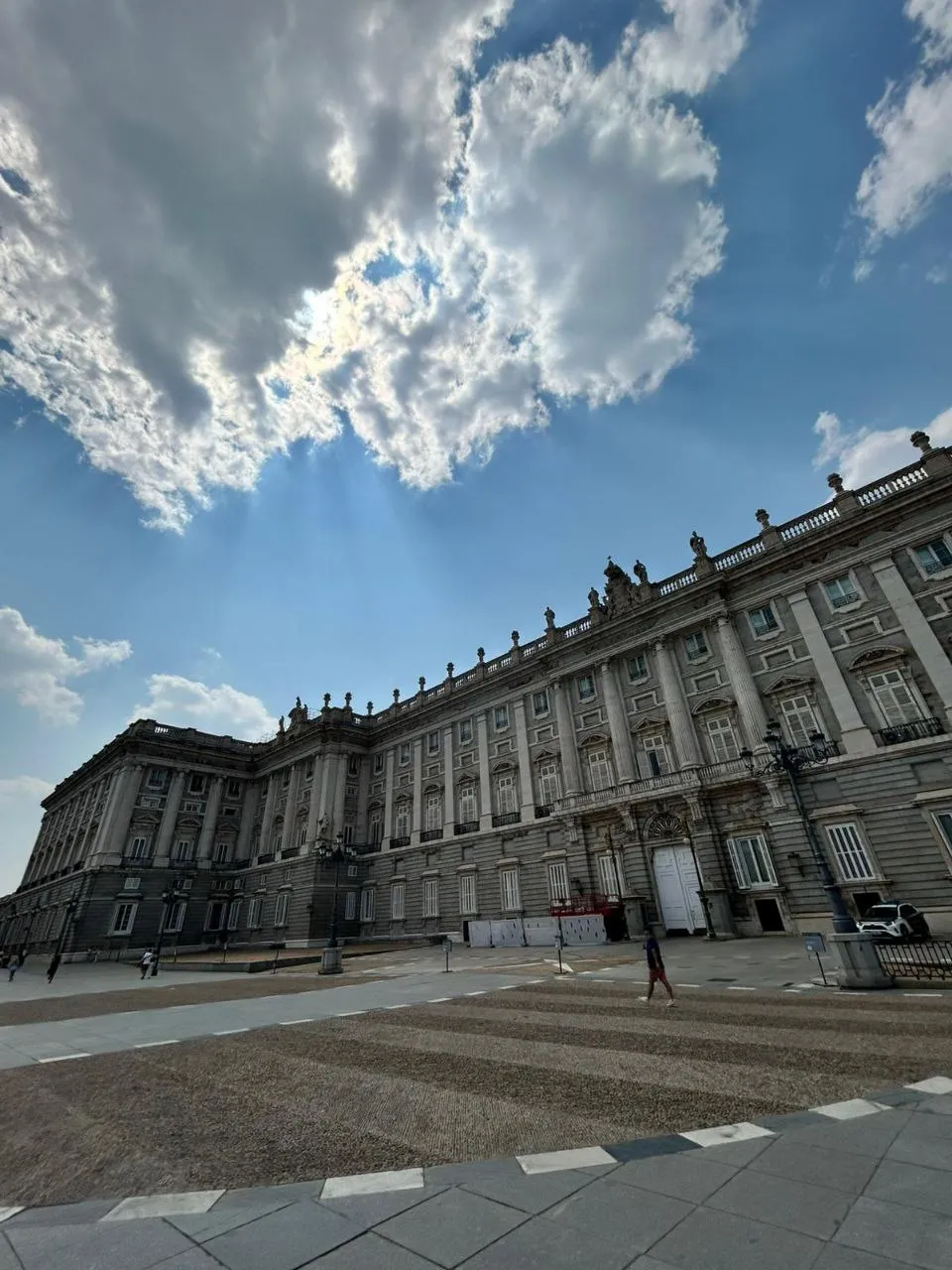 {j-en-la-ciudad-de-e-18}