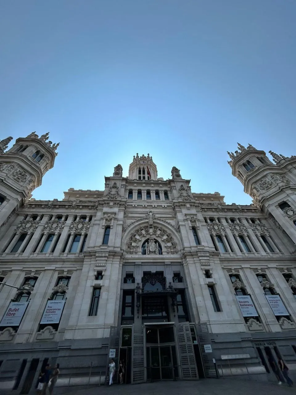 {j-en-la-ciudad-de-e-28}