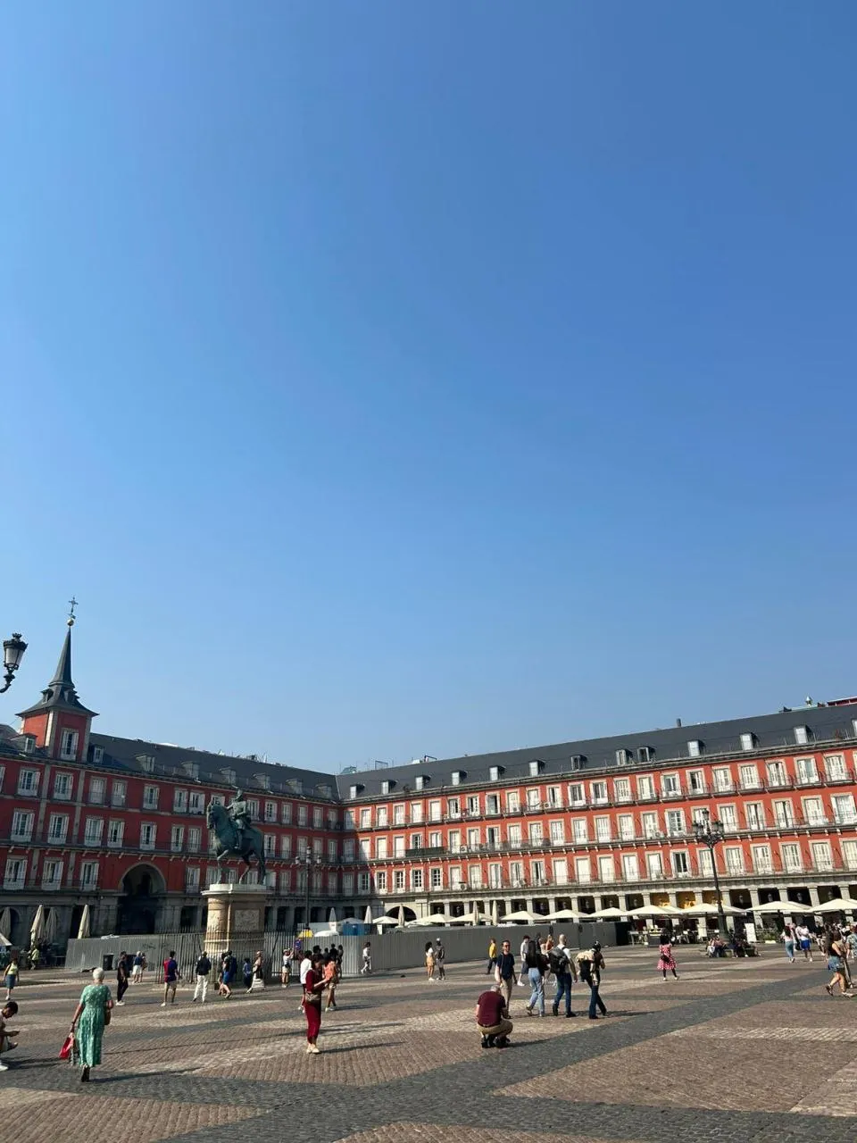 {j-en-la-ciudad-de-e-48}