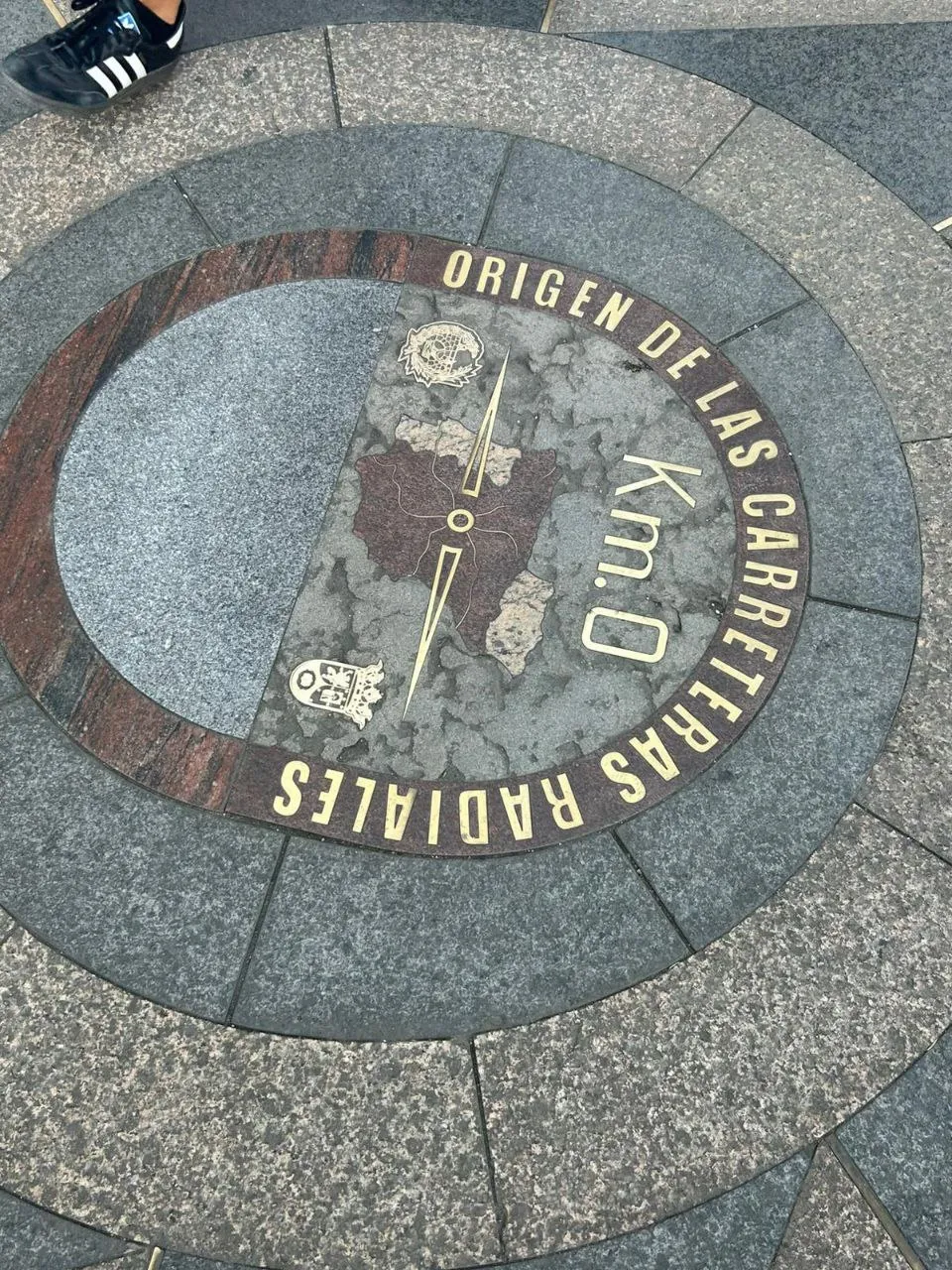 {j-en-la-ciudad-de-e-49}